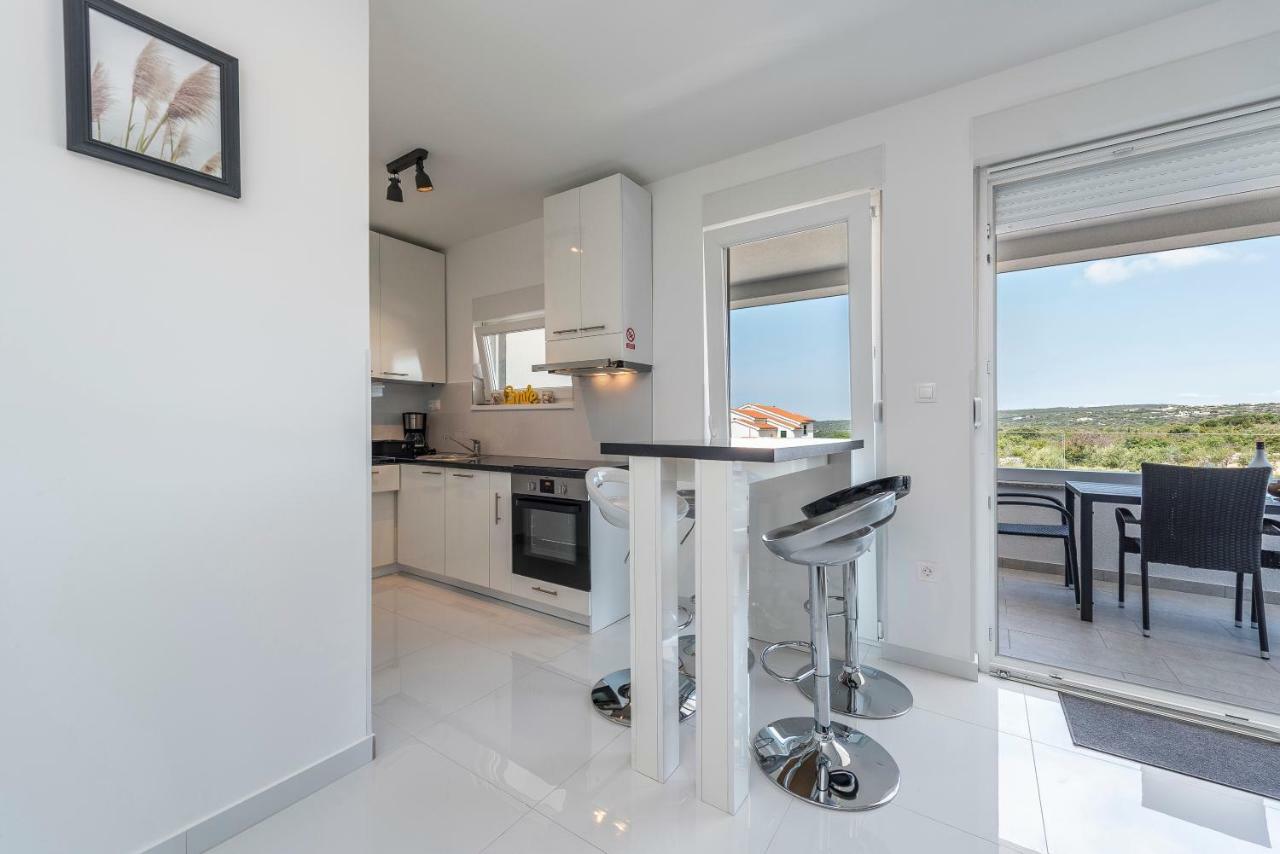 Adris 2 Luxury Modern Apartment With A Pool Novalja Eksteriør billede