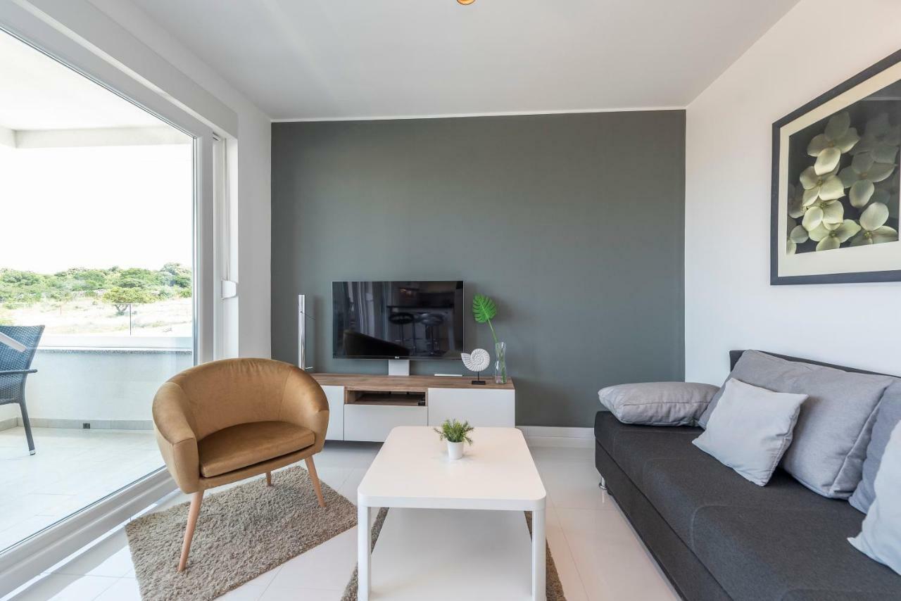 Adris 2 Luxury Modern Apartment With A Pool Novalja Eksteriør billede